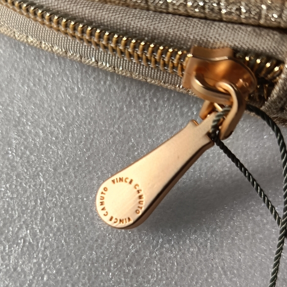 🎄5/$30🎄Vince Camuto Metallic Gold Cosmetic set of 2 Cosmetic bags Case - Picture 5 of 7